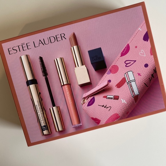 Estēe Lauder Sultry Nude Lips kit - Picture 2 of 4